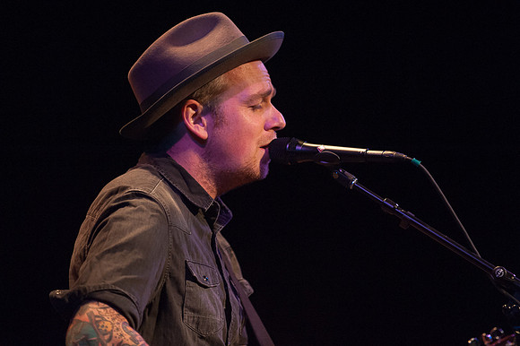 Greg Holden - The Music Hall, Portsmouth, NH  July 28, 2016
