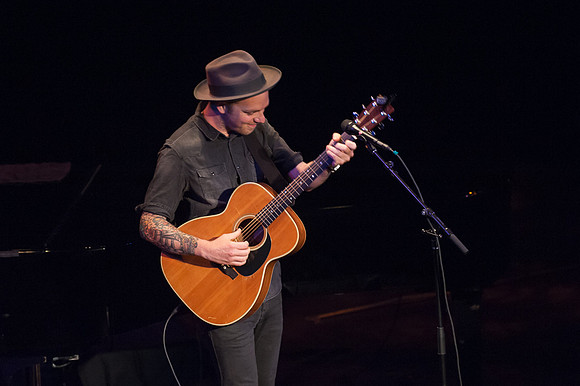Greg Holden - The Music Hall, Portsmouth, NH  July 28, 2016