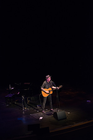 Greg Holden - The Music Hall, Portsmouth, NH  July 28, 2016