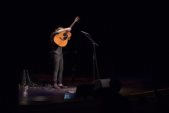 Greg Holden - The Music Hall, Portsmouth, NH  July 28, 2016